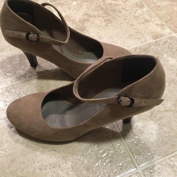 Tamaris European Designer Heels - Picture 4 of 8